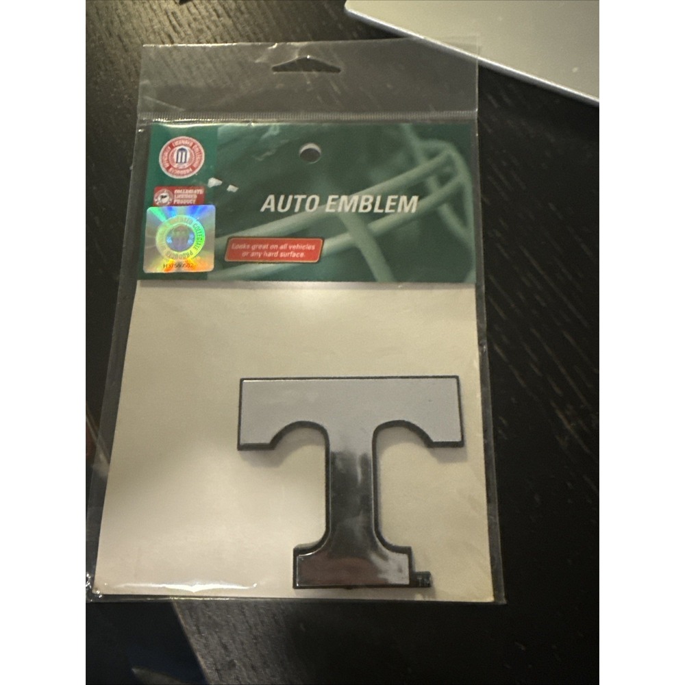University of Tennessee Volunteers Silver Chrome Color Auto Emblem Molded